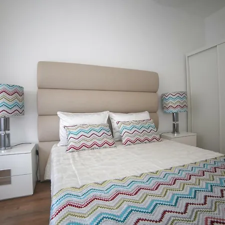 Apartament Sao Joao & Flats By Village *